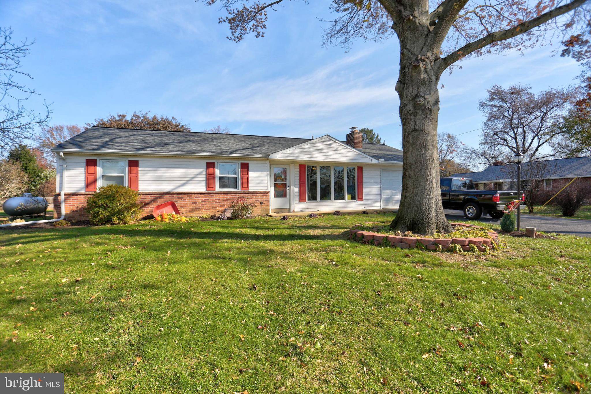 Willow Street, PA 17584,327 CRESTLINE DR