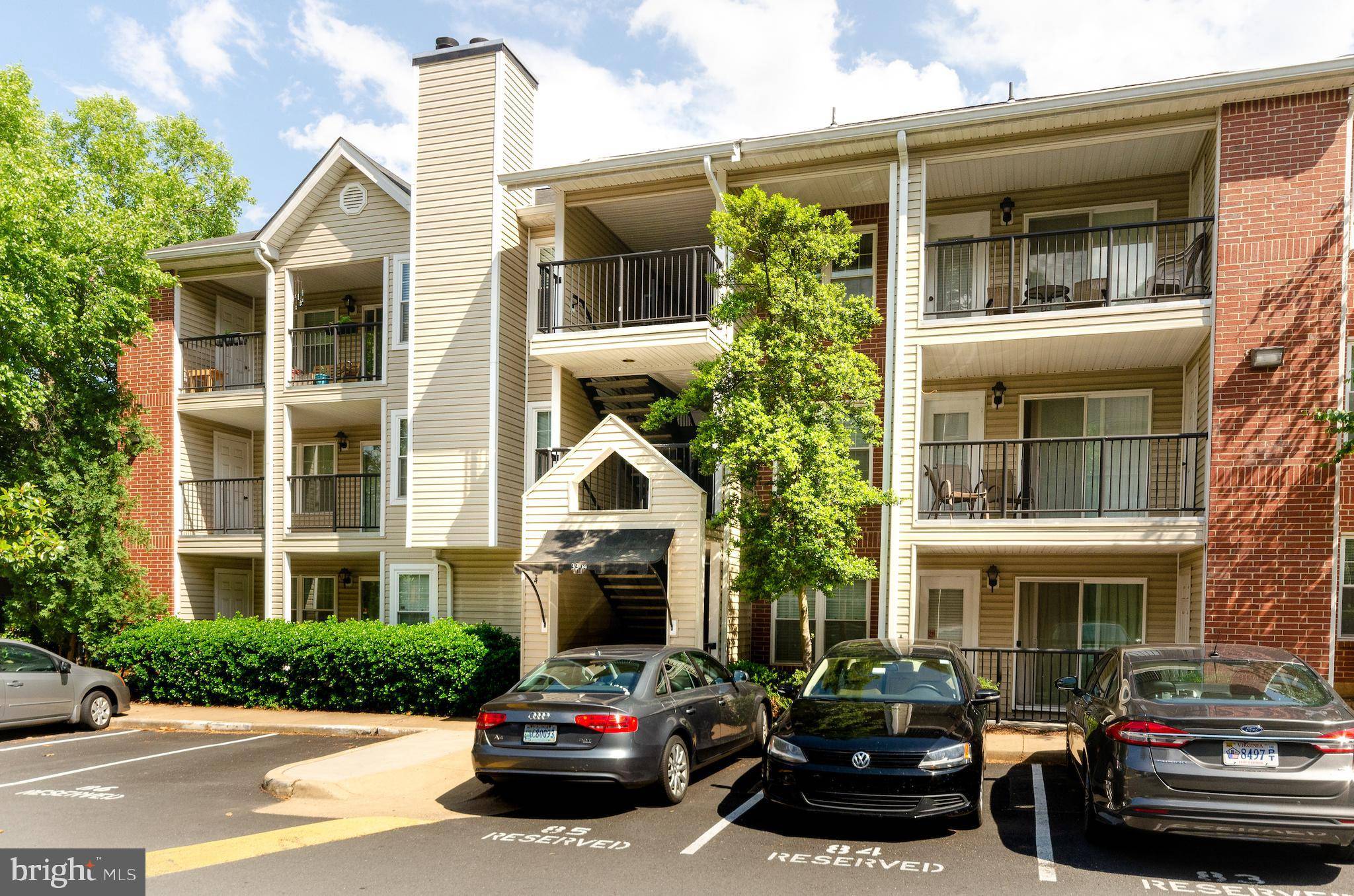 Alexandria, VA 22302,3304 WYNDHAM CIR #236