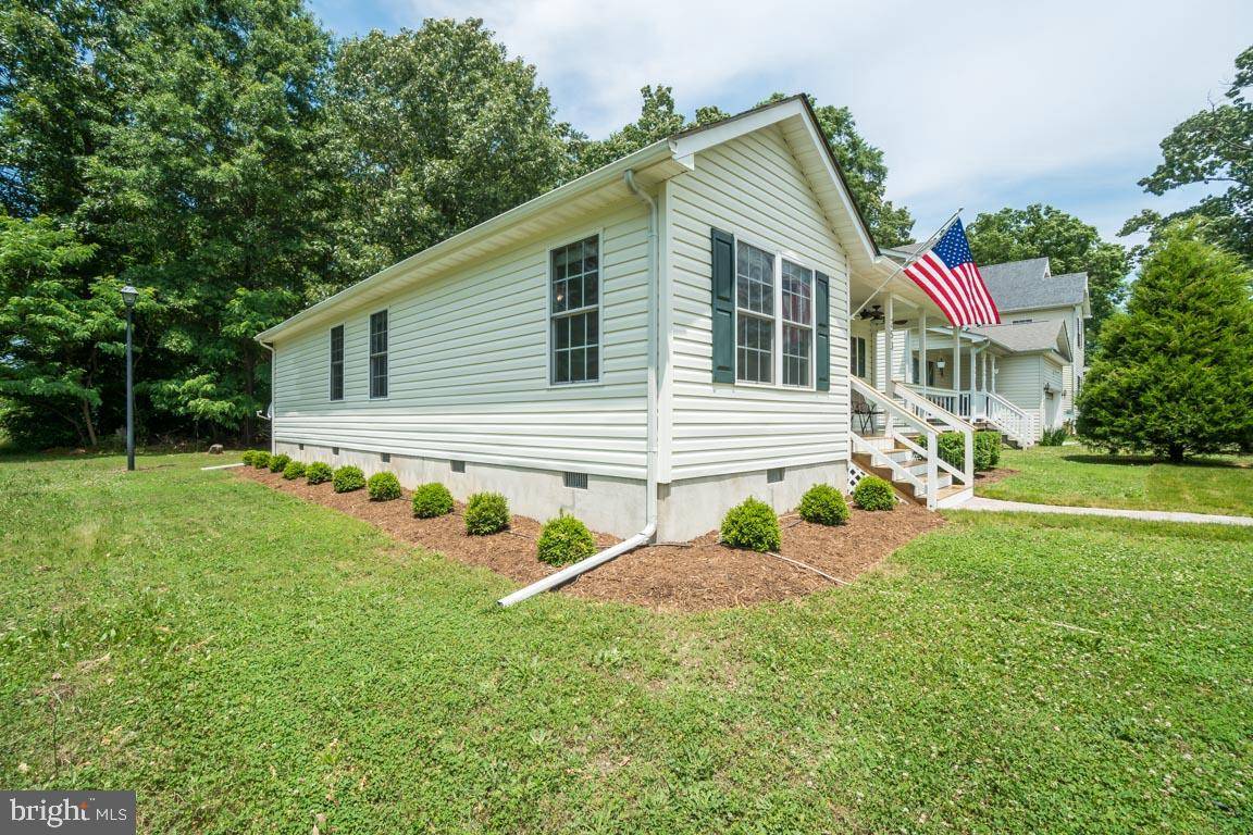 Colonial Beach, VA 22443,253 7TH ST