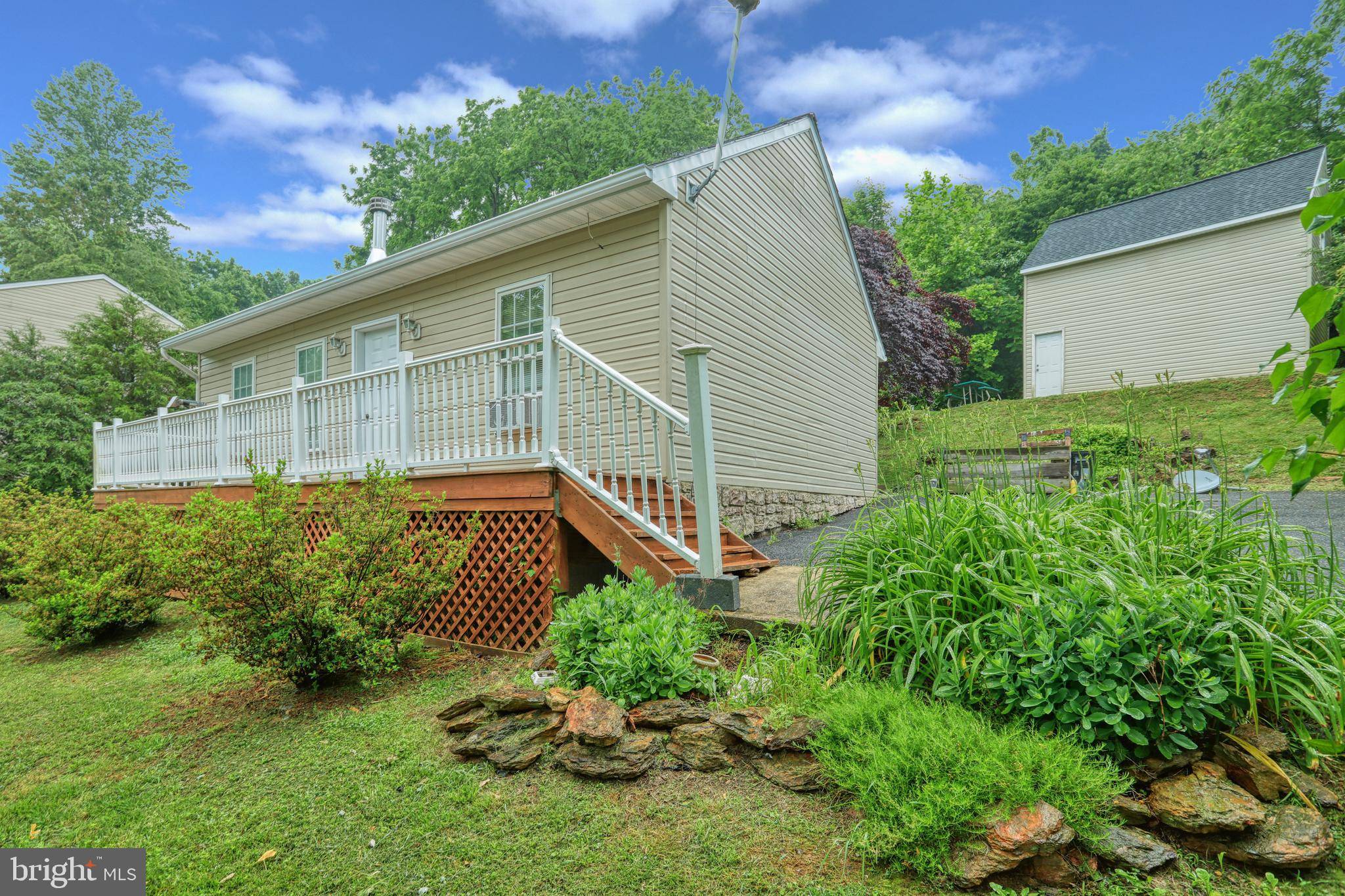 Airville, PA 17302,161 WENZEL RD