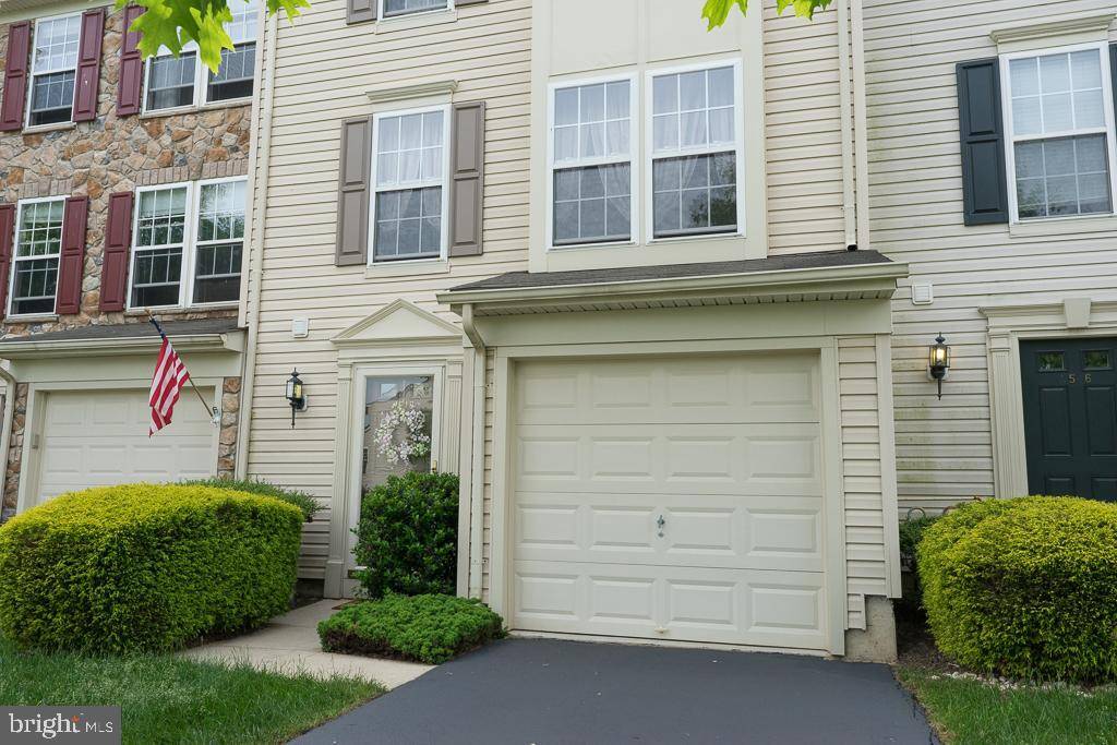 Center Valley, PA 18034,4518 EAGLE CT #46