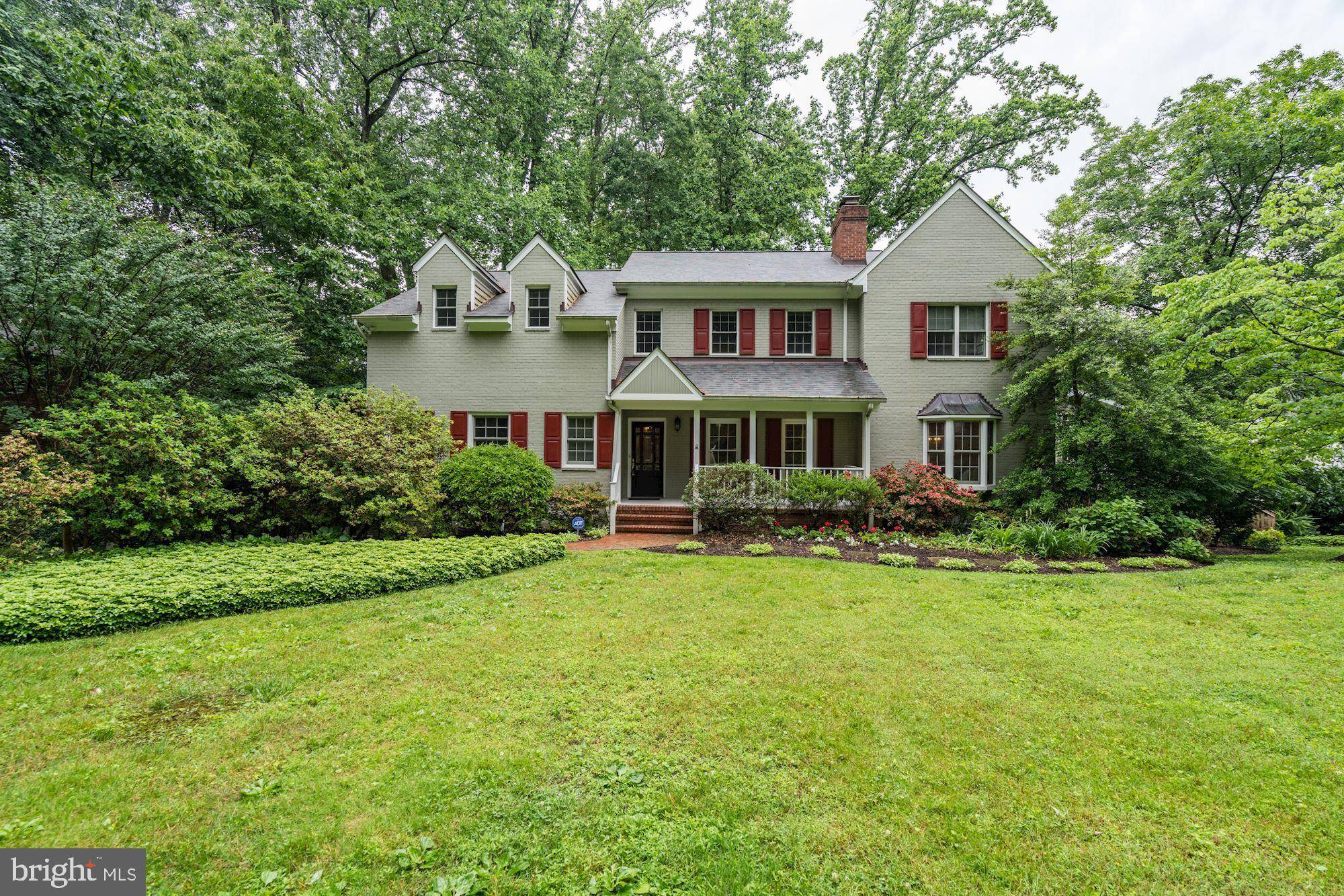 Mclean, VA 22101,1604 CRESTWOOD LN