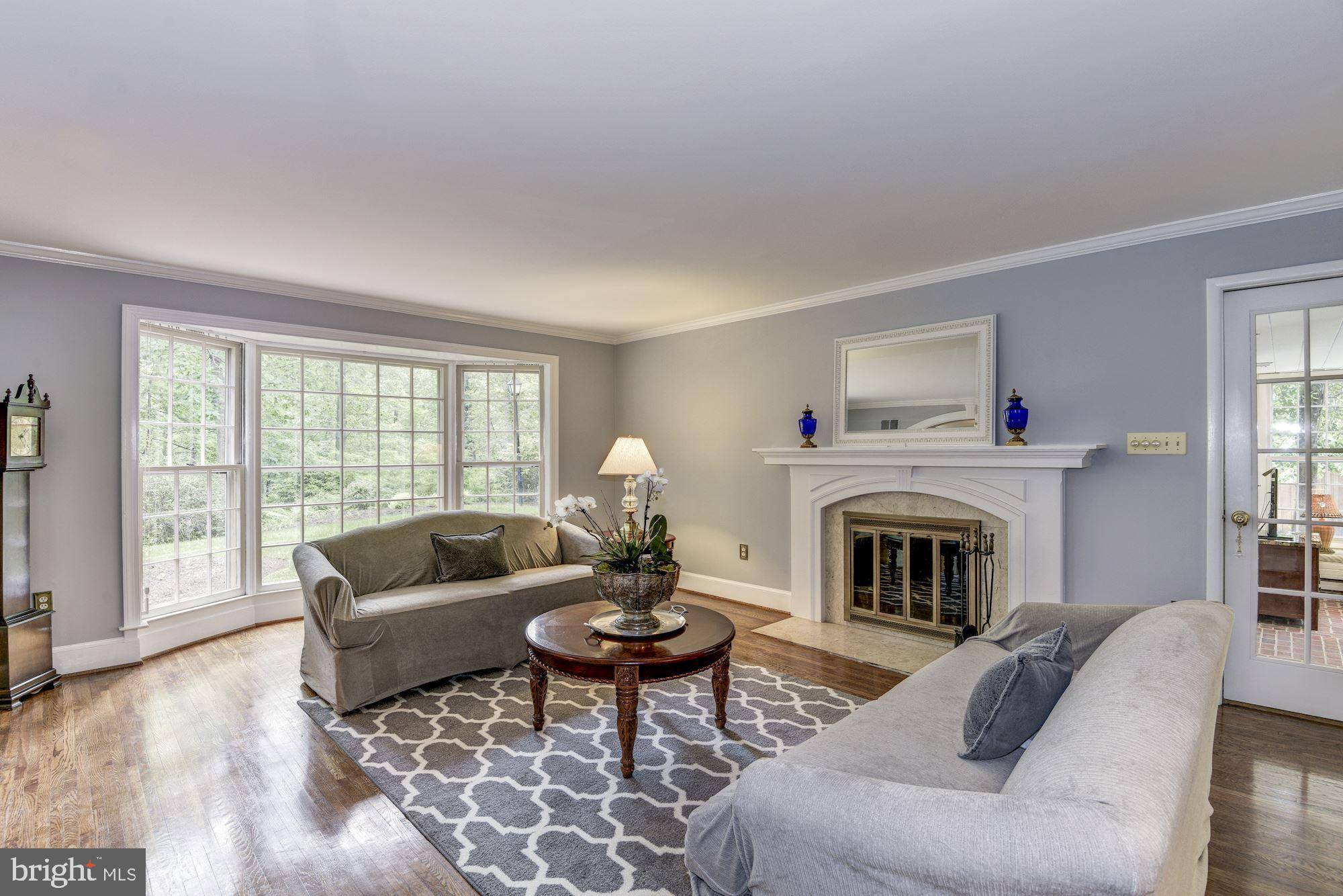 Mclean, VA 22102,1113 LAURELWOOD DR