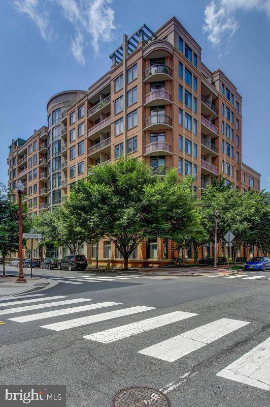 Arlington, VA 22201,3625 10TH ST N #803