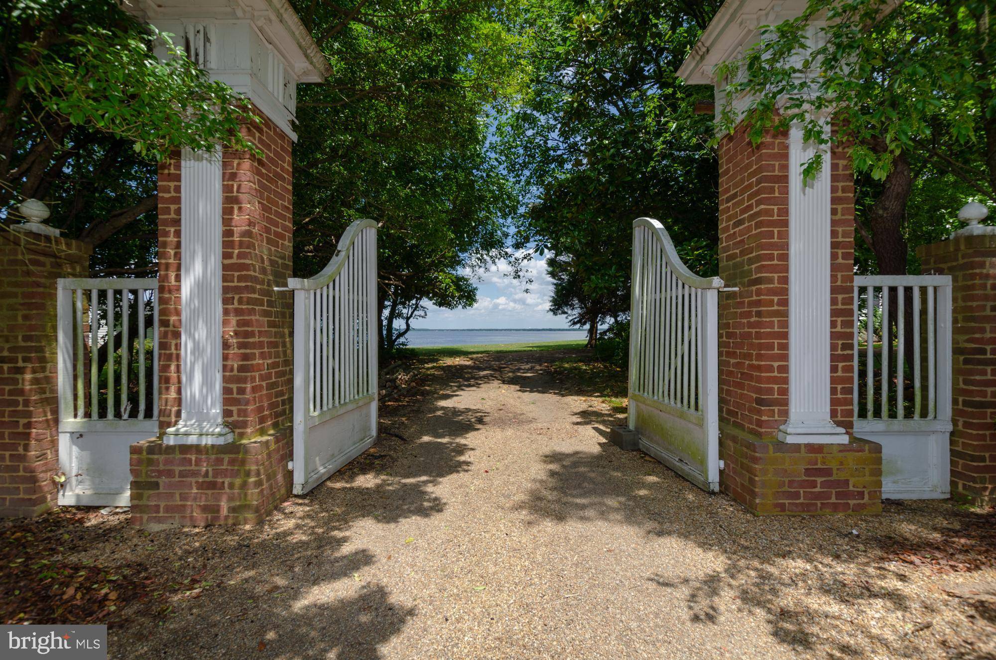 Colonial Beach, VA 22443,3000 RIVERVIEW RIVERVIEW