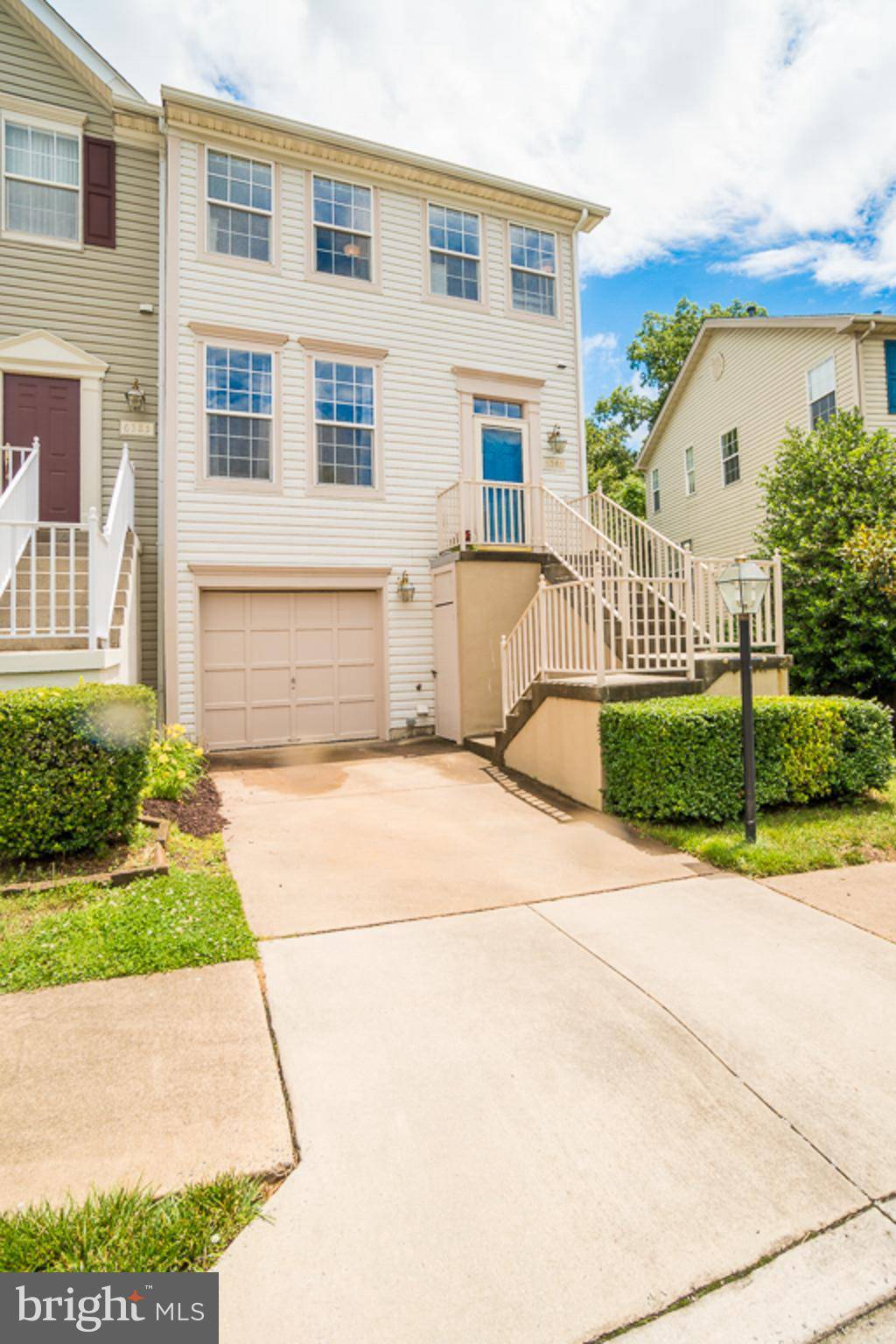 Centreville, VA 20121,6385 SAINT TIMOTHYS LN