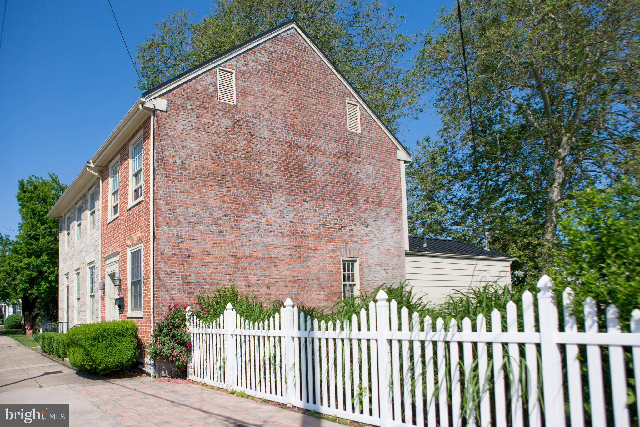 Shippensburg, PA 17257,127 W KING ST