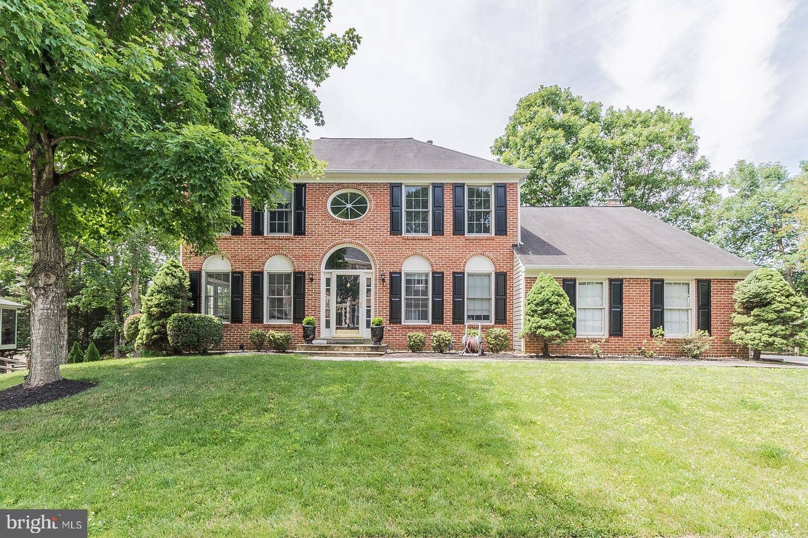 Clifton, VA 20124,6431 SPRINGHOUSE CIR