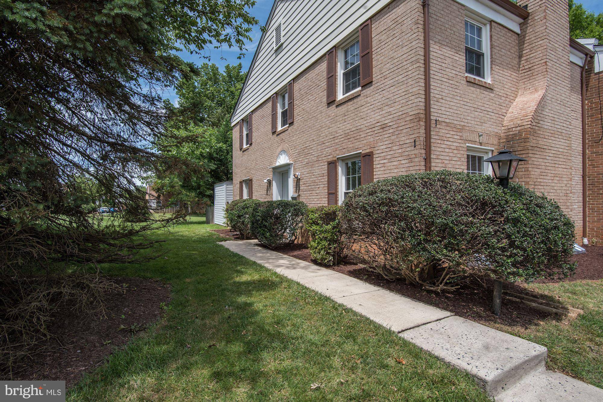 Gaithersburg, MD 20878,1 STORY DR