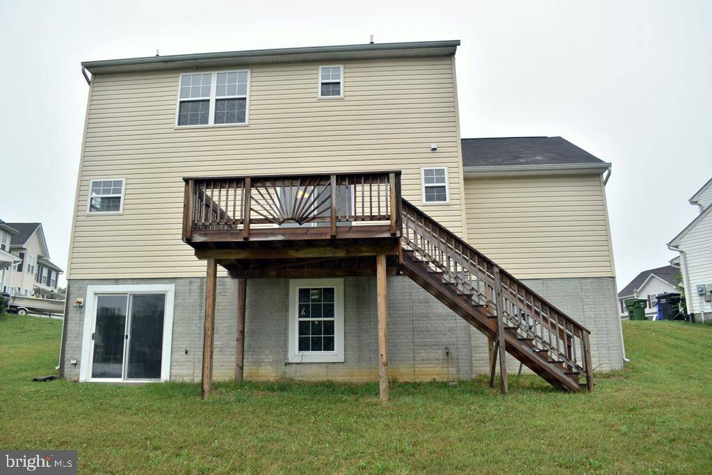 Waldorf, MD 20601,2165 DUCKHORN CT