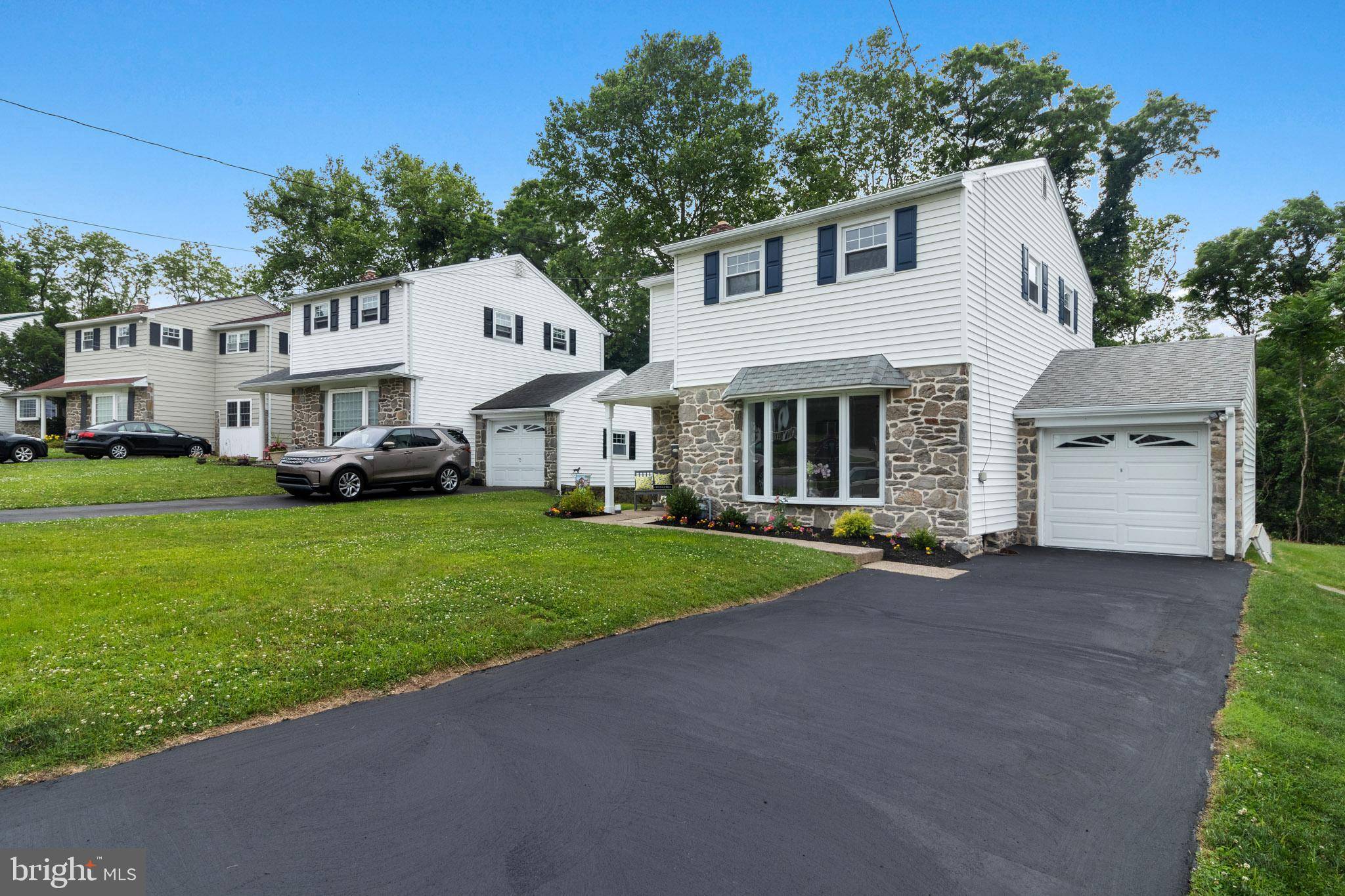 Havertown, PA 19083,25 COLONIAL DR