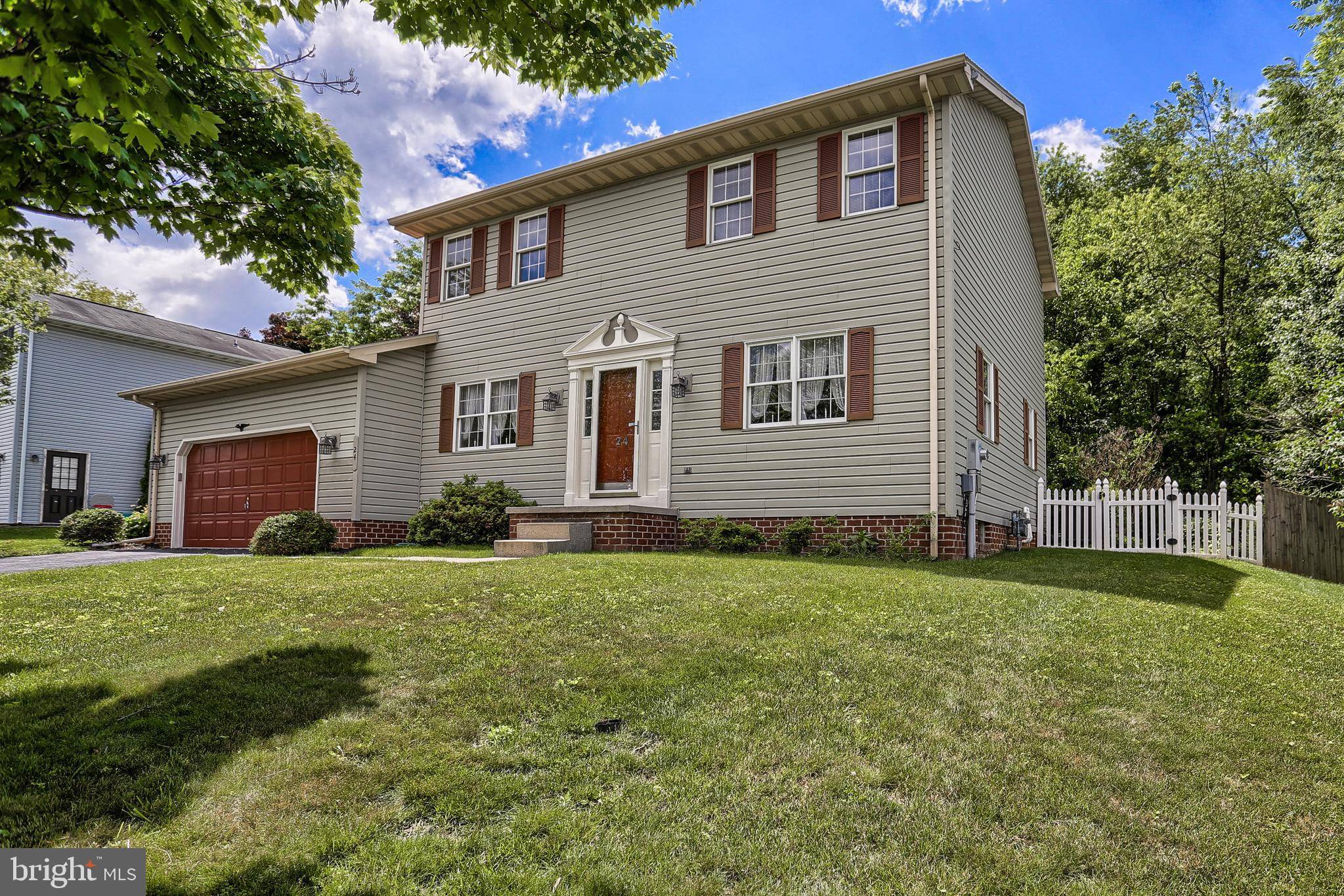 Hanover, PA 17331,24 MAGNOLIA LN