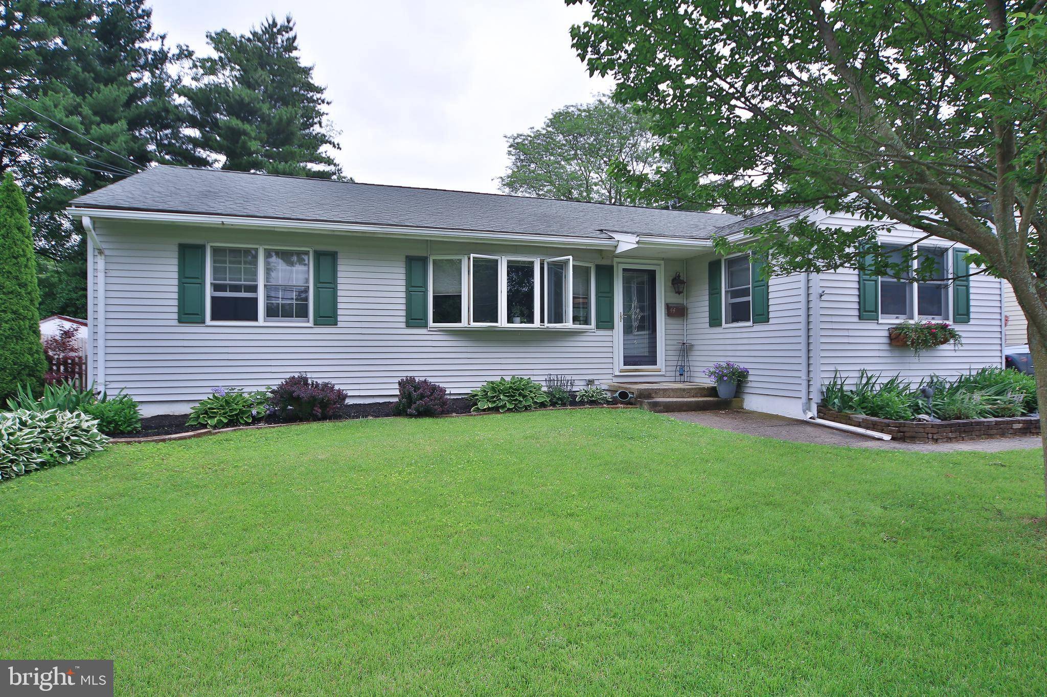 Yardley, PA 19067,44 FAIRWAY DR