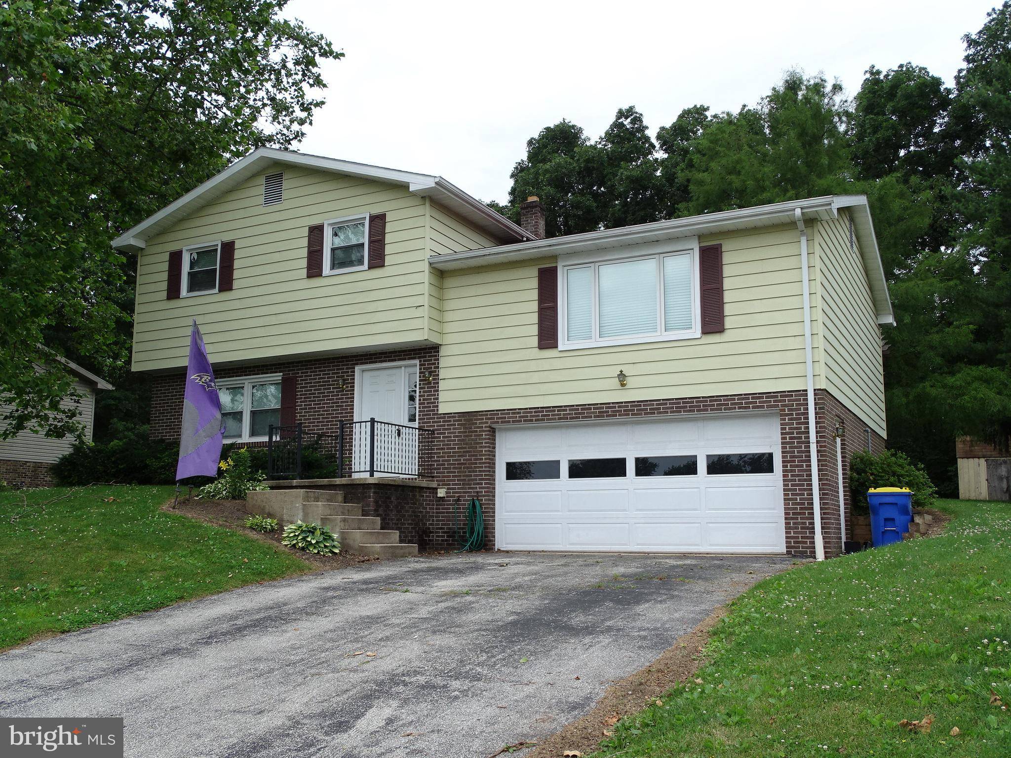 Dover, PA 17315,2507 DANIELLE DR