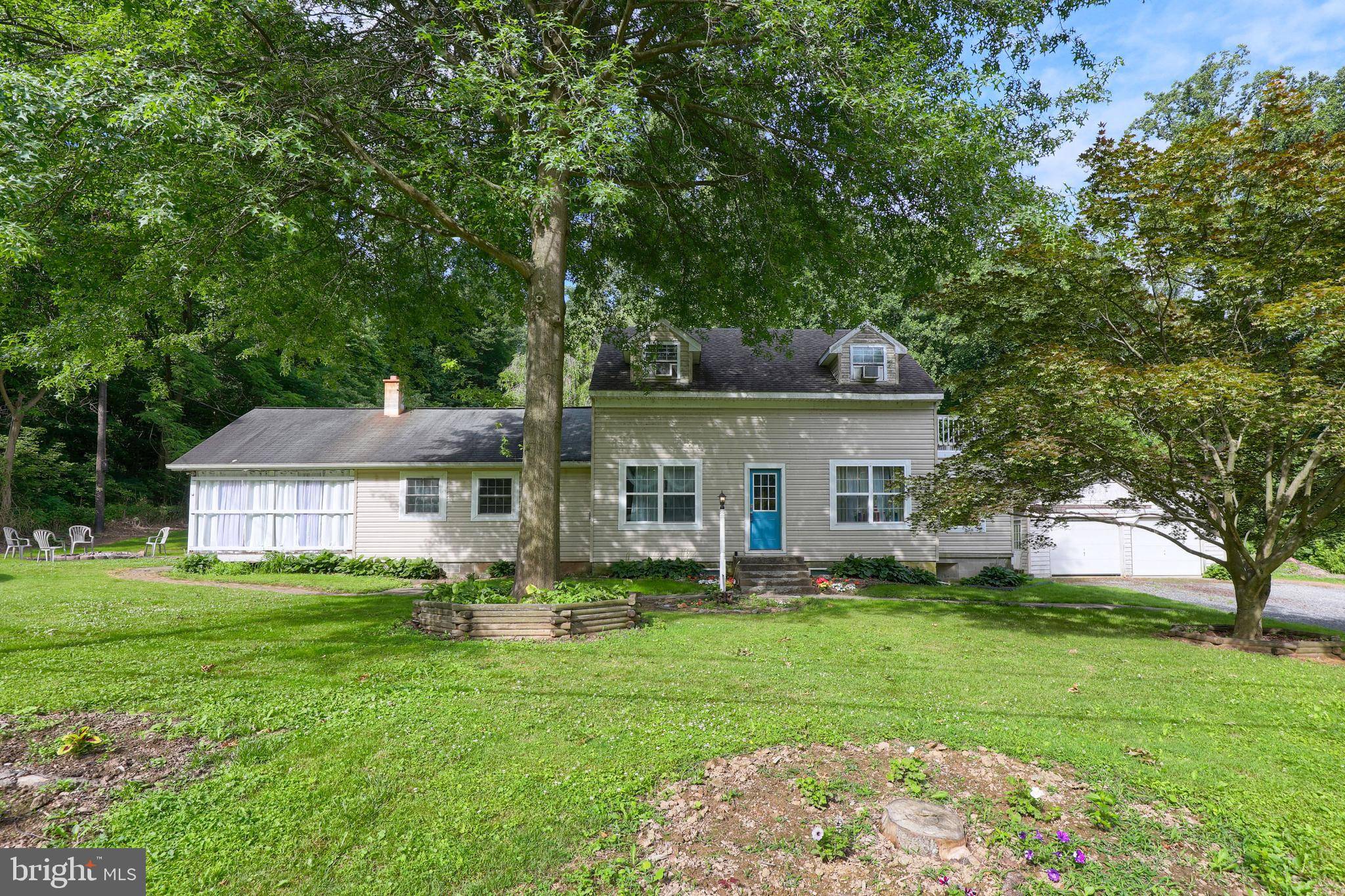 Pequea, PA 17565,122 RIVER RD