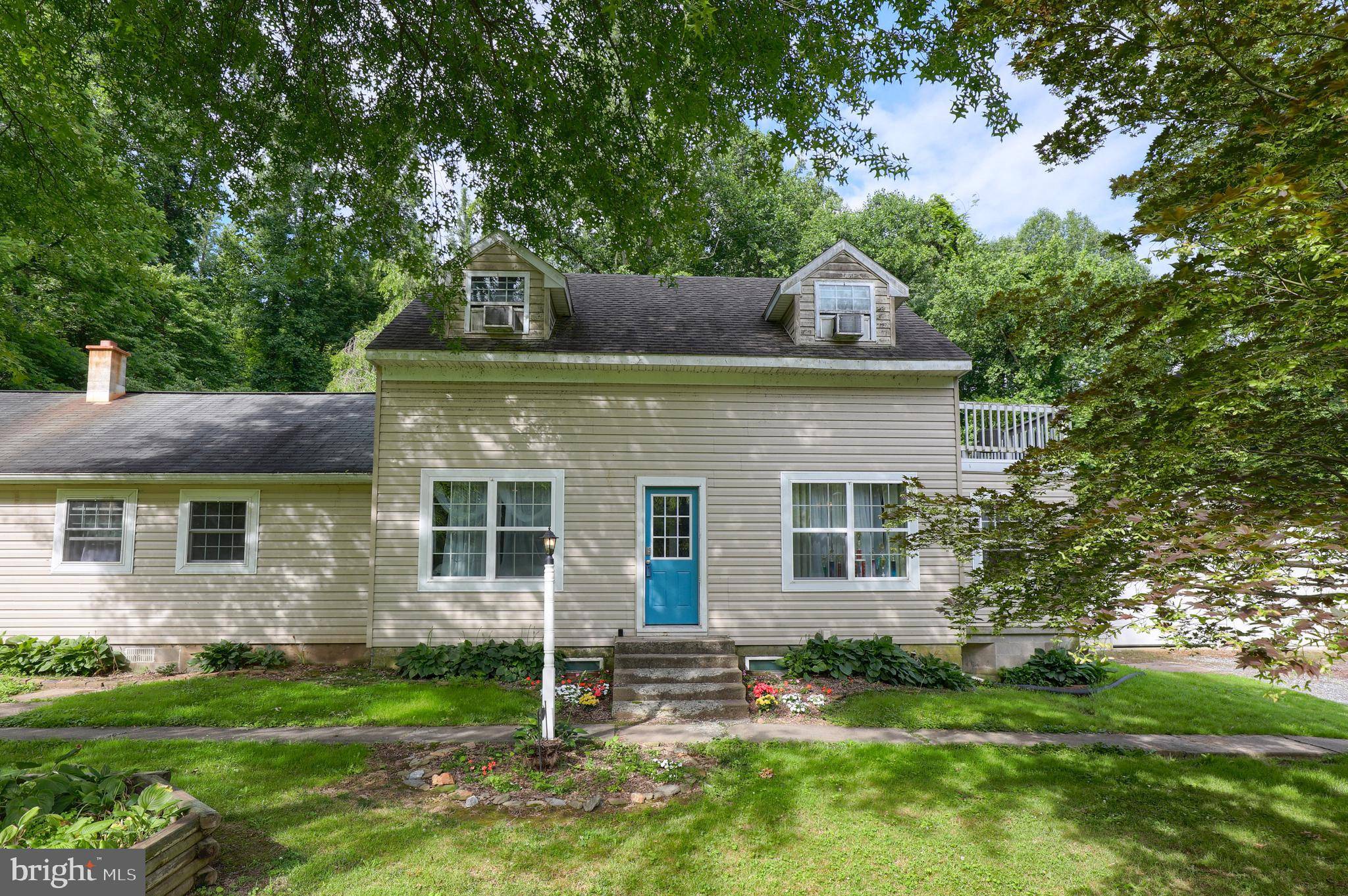 Pequea, PA 17565,122 RIVER RD