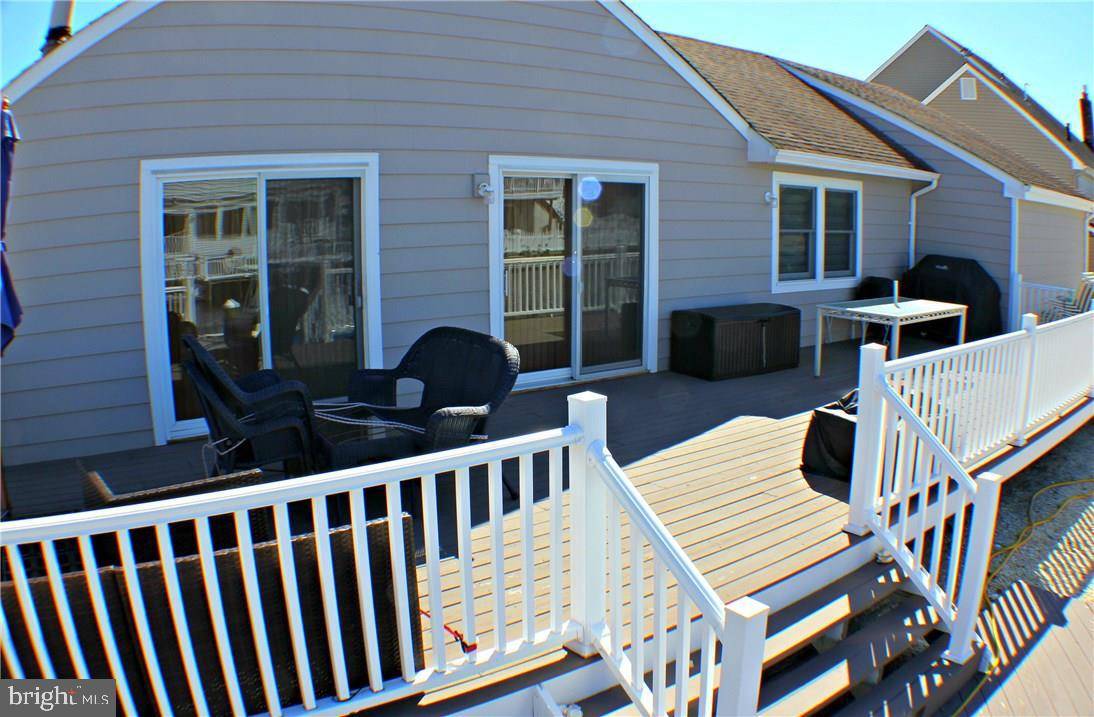 Manahawkin, NJ 08050,125 ANITA DR