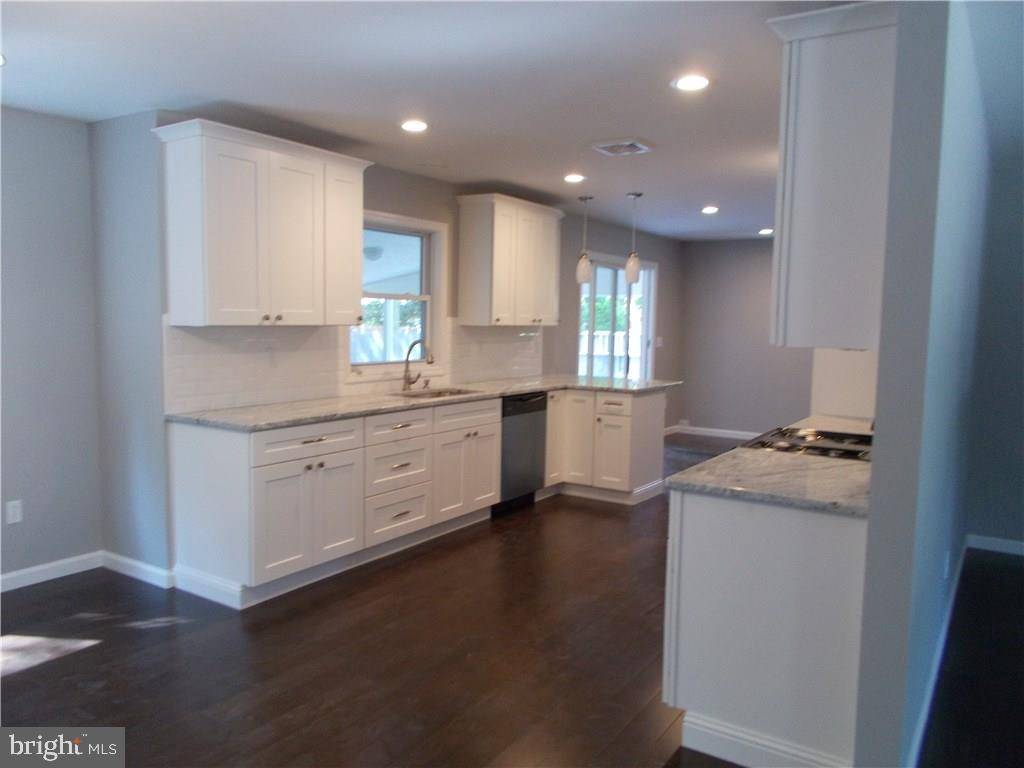 Forked River, NJ 08731,404 BRENTWOOD PL