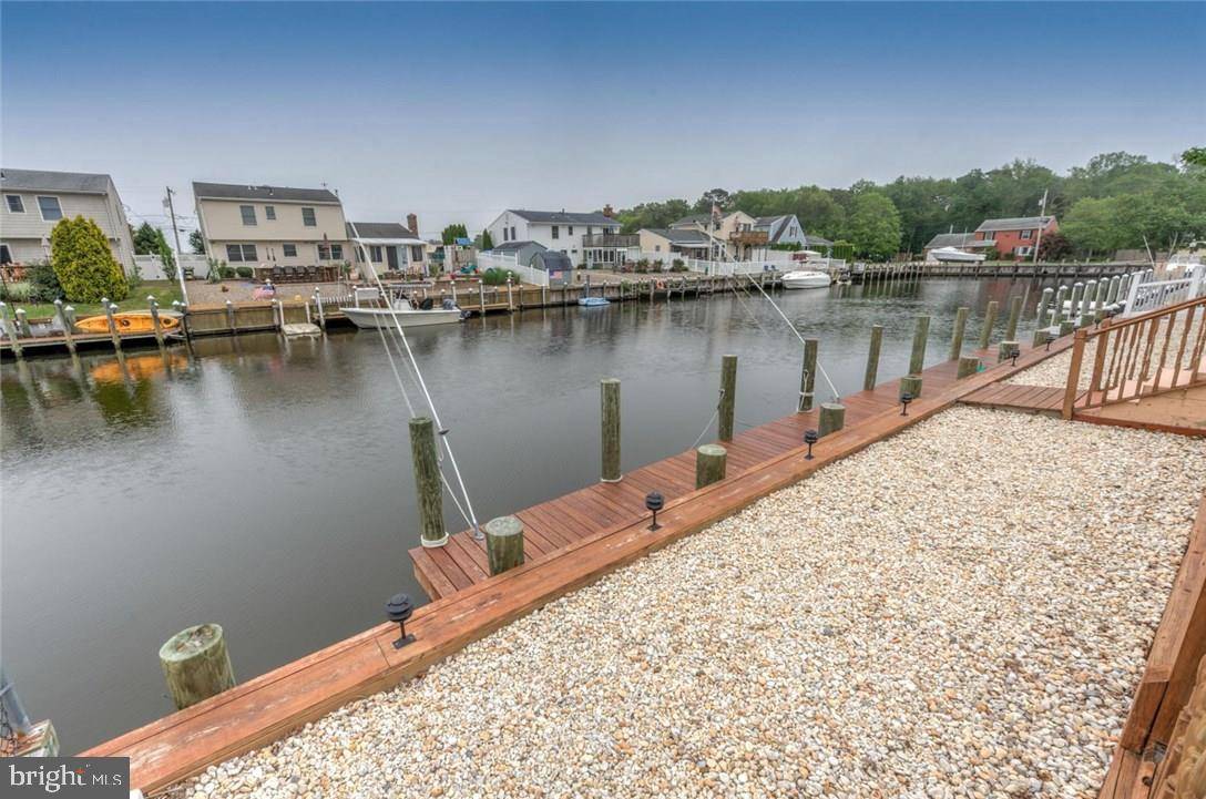 Lanoka Harbor, NJ 08734,409 ELIZABETH CT