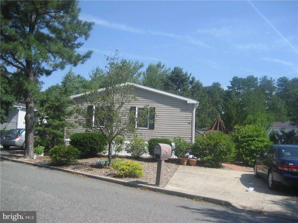 Manahawkin, NJ 08050,16 OAK TREE LANE LN