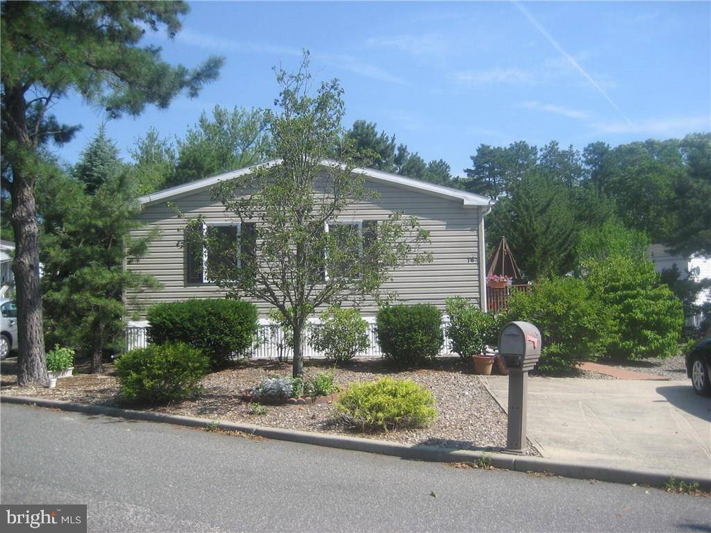 Manahawkin, NJ 08050,16 OAK TREE LANE LN