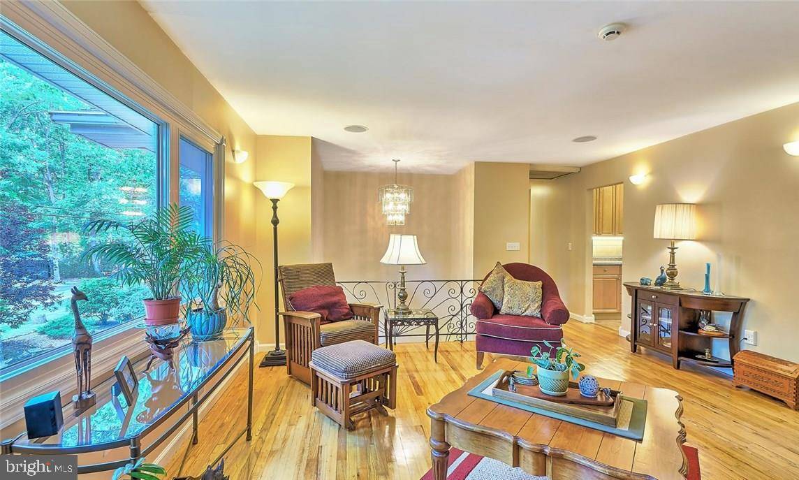 Jackson, NJ 08527,271 JACKSON PINES RD