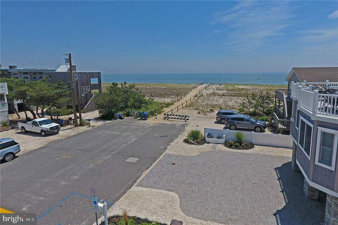 Harvey Cedars, NJ 08008,8 E BURLINGTON AVE