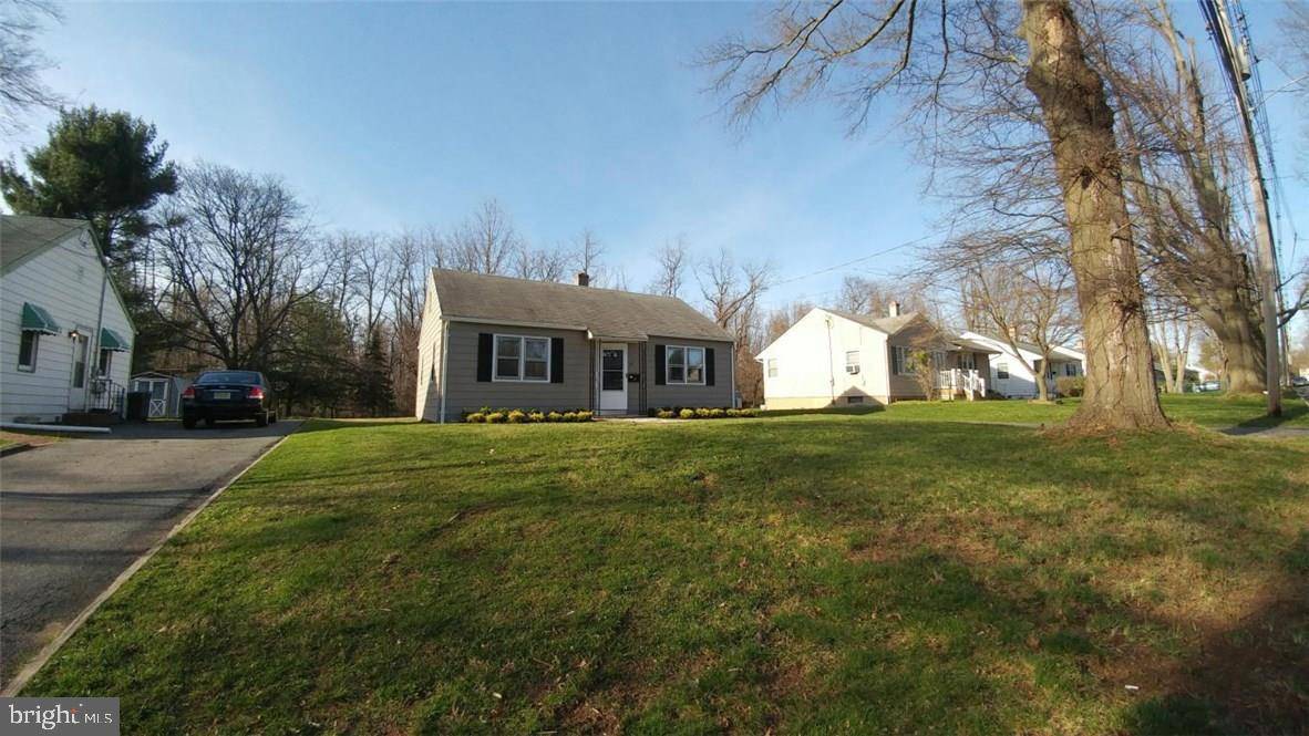 Freehold, NJ 07728,11 HOLMES TER