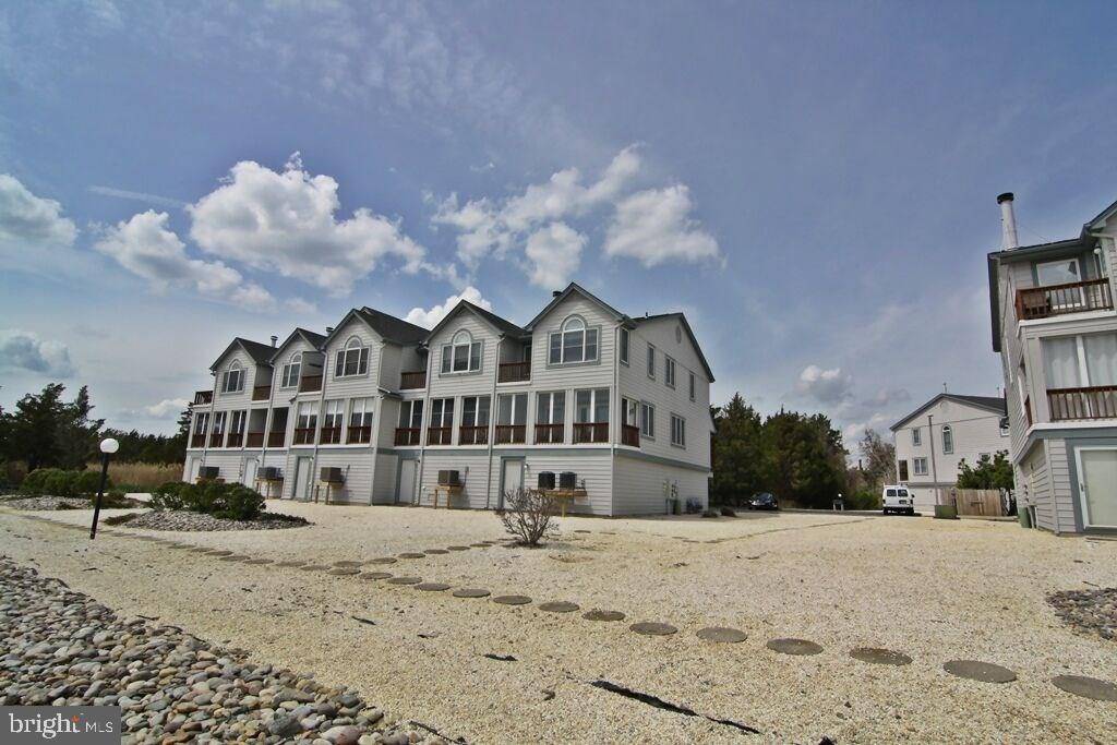 Tuckerton, NJ 08087,15 MARINERS POINTE W