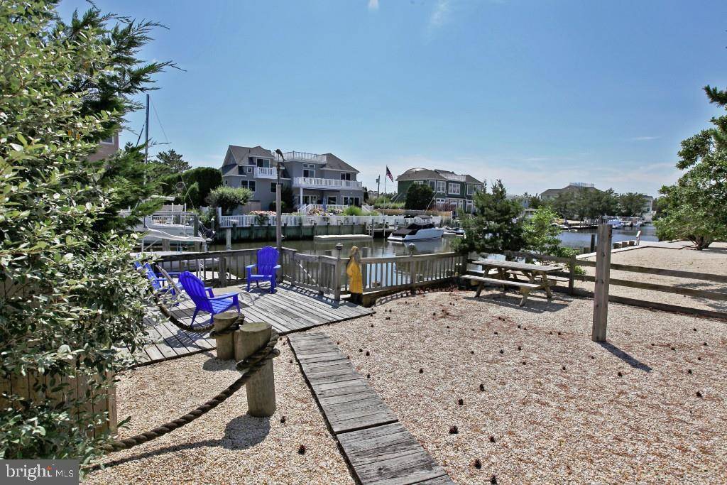 Long Beach Township, NJ 08008,111 LAGUNA LN