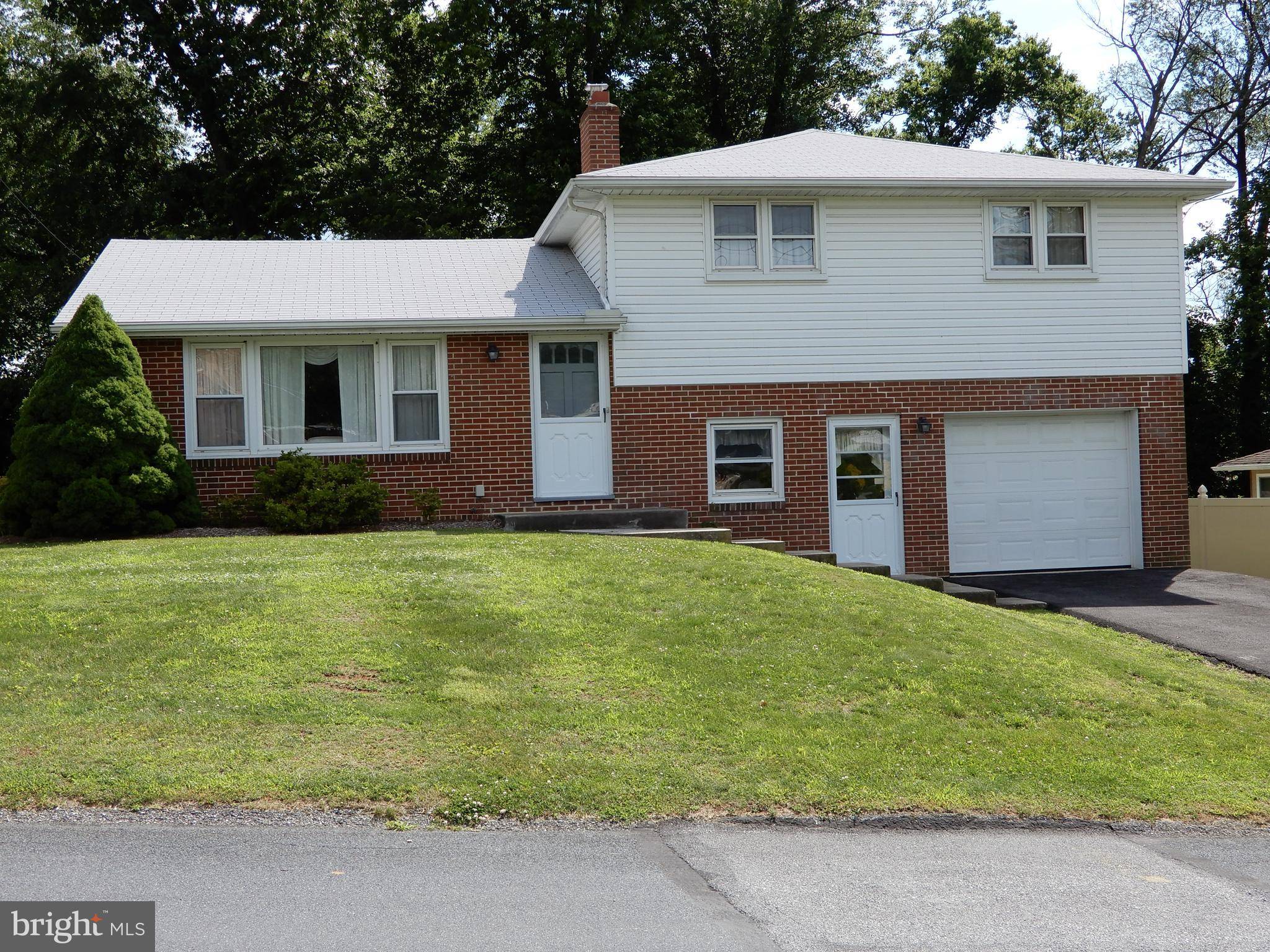 York, PA 17406,400 SKYVIEW DR