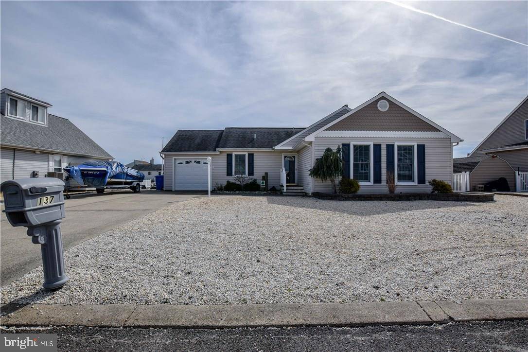 Manahawkin, NJ 08050,137 ARTHUR DR