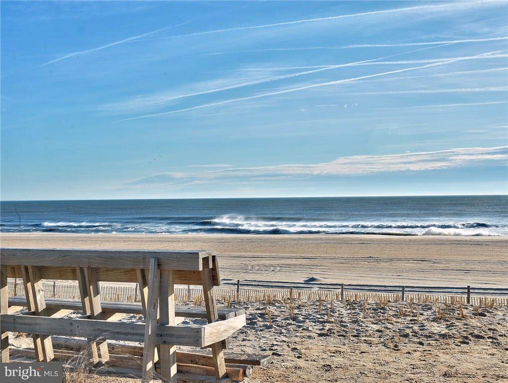 Long Beach Township, NJ 08008,128 SAND DUNE LN