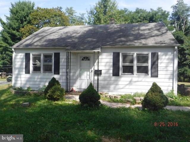 Freehold, NJ 07728,11 HOLMES TER