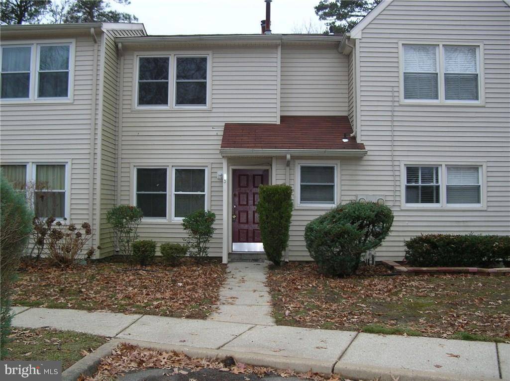 Tuckerton, NJ 08087,13 TOWNHOUSE LN