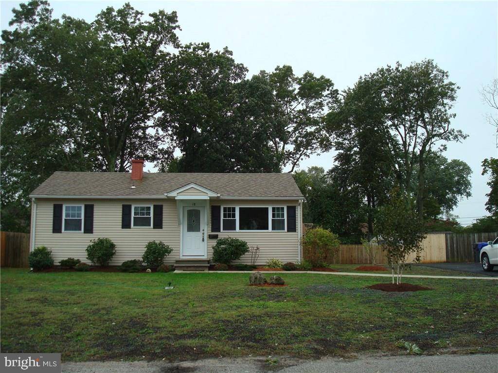 Brick, NJ 08723,18 OAKWOOD DR