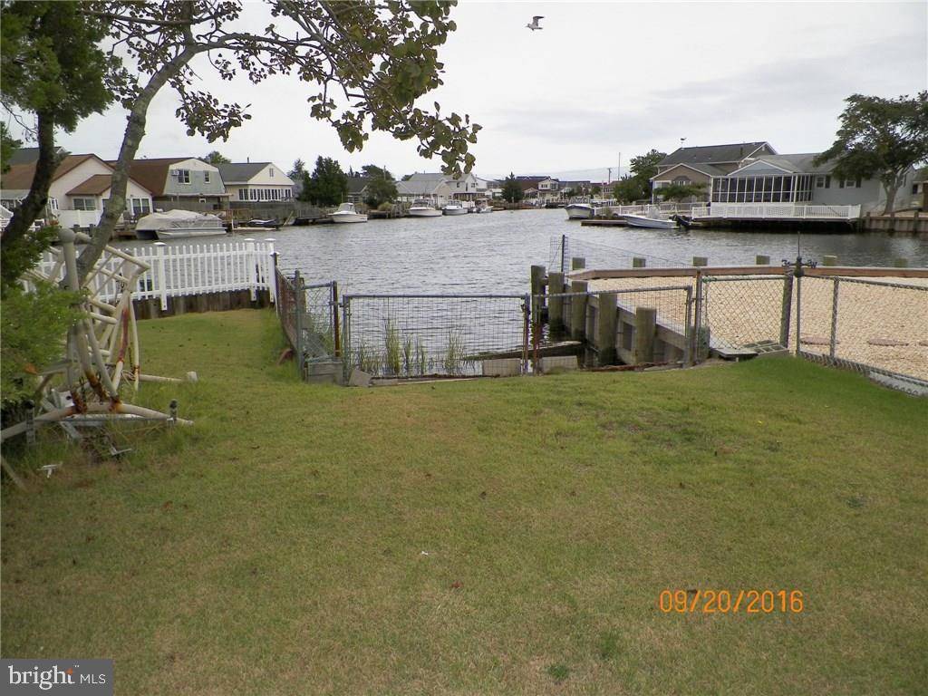 Tuckerton, NJ 08087,38 SHIP DR