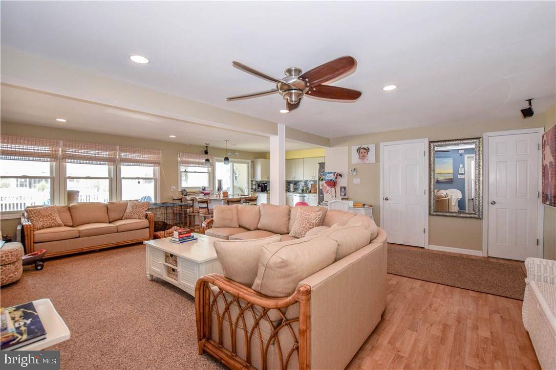 Manahawkin, NJ 08050,48 HAROLD LN