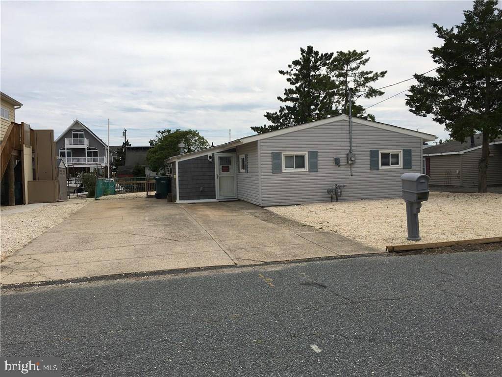 Tuckerton, NJ 08087,110 DORY DR E