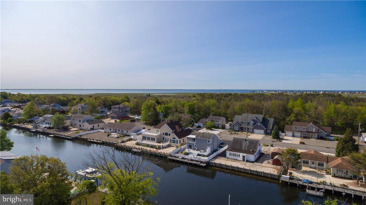 Lanoka Harbor, NJ 08734,825 BOWSPRIT PT