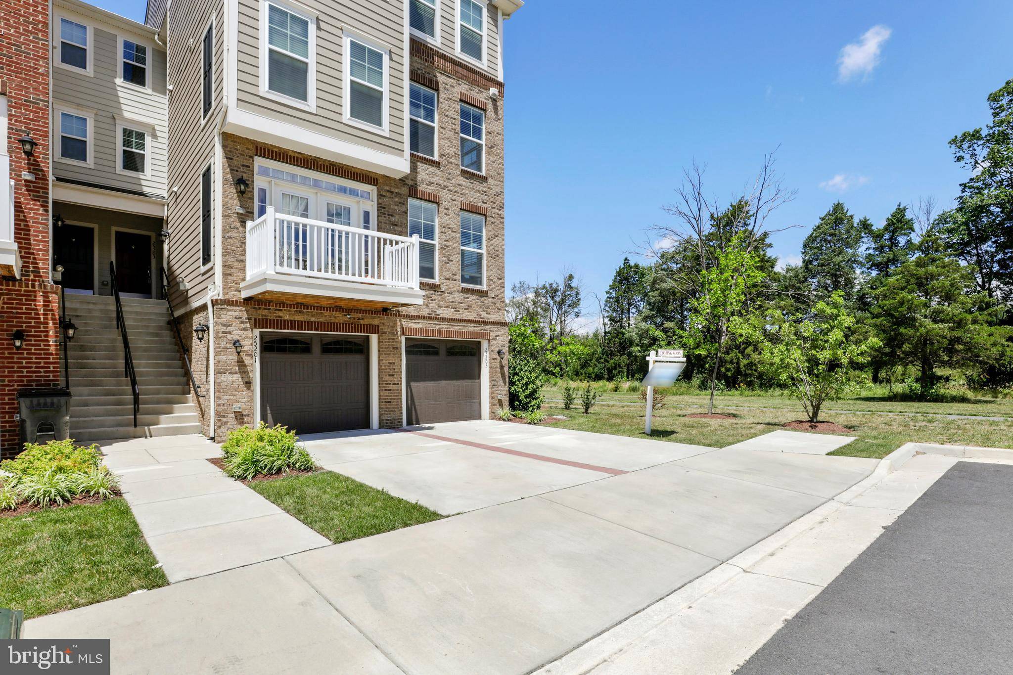 Chantilly, VA 20152,25203 BRIARGATE TER