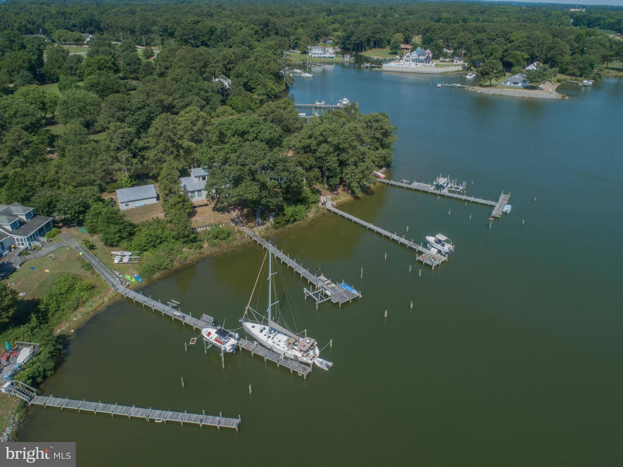 Deltaville, VA 23043,122 SUNRISE PT