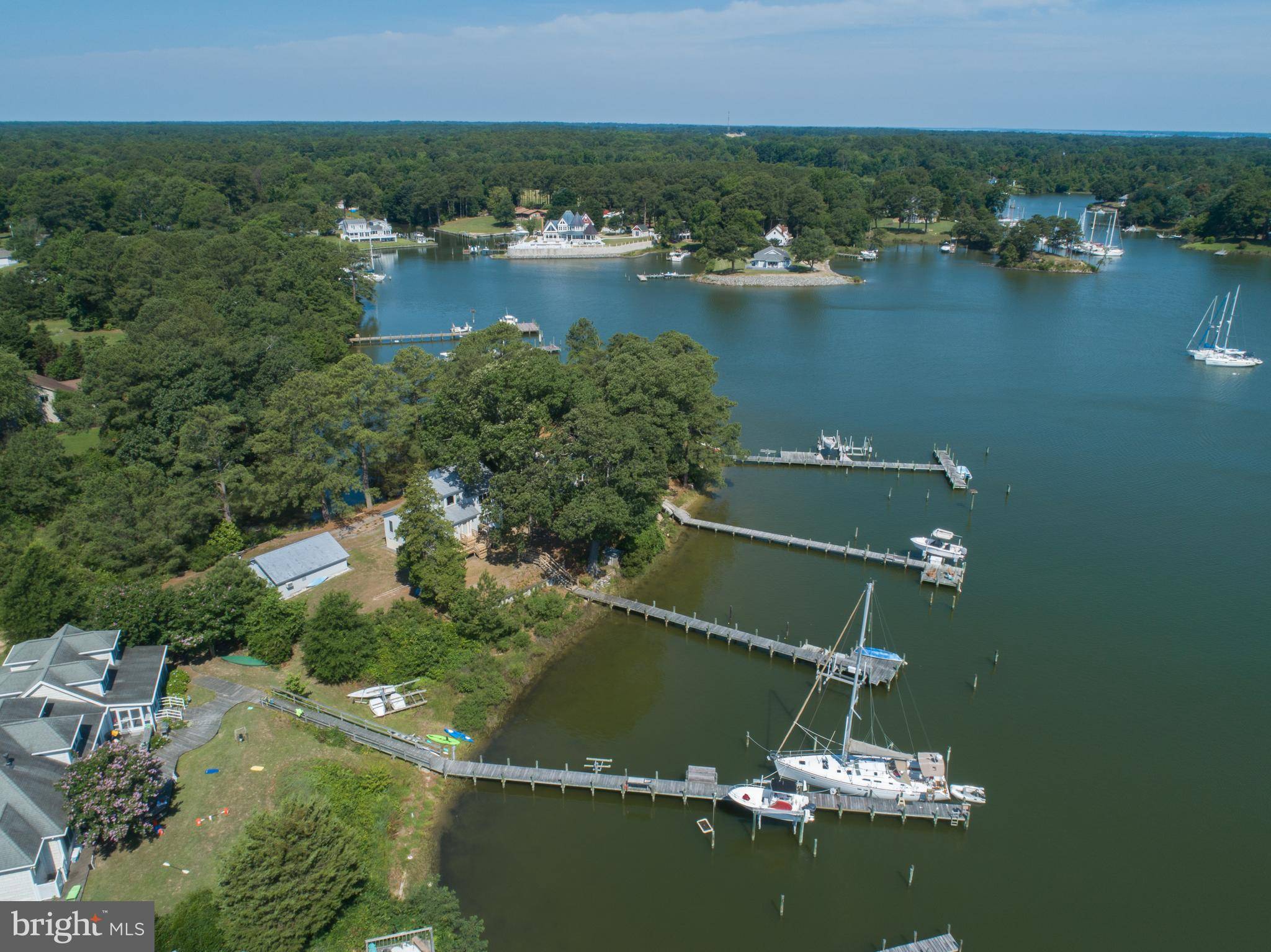 Deltaville, VA 23043,122 SUNRISE PT