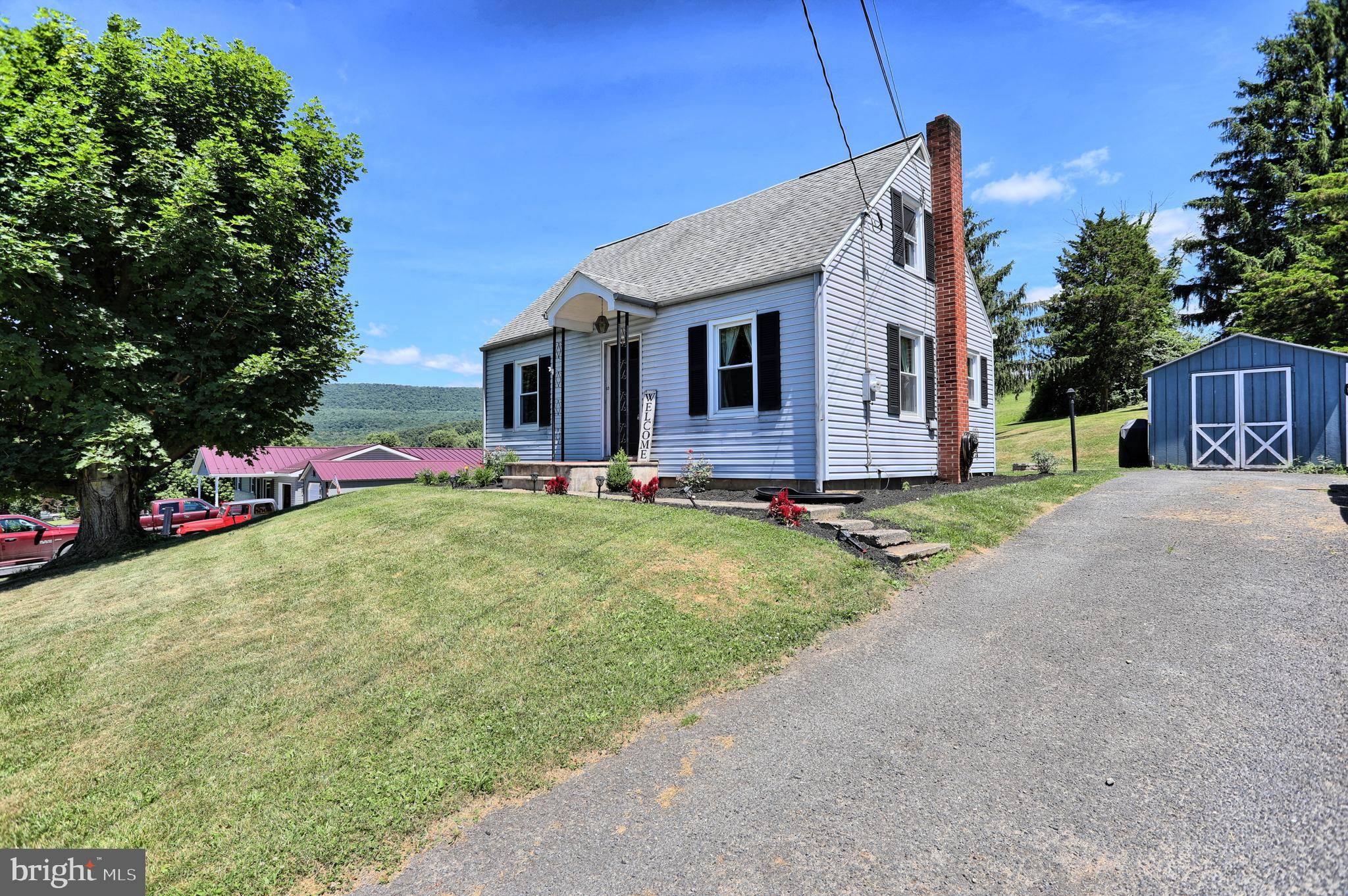 Mifflintown, PA 17059,131 GRAND VIEW DR