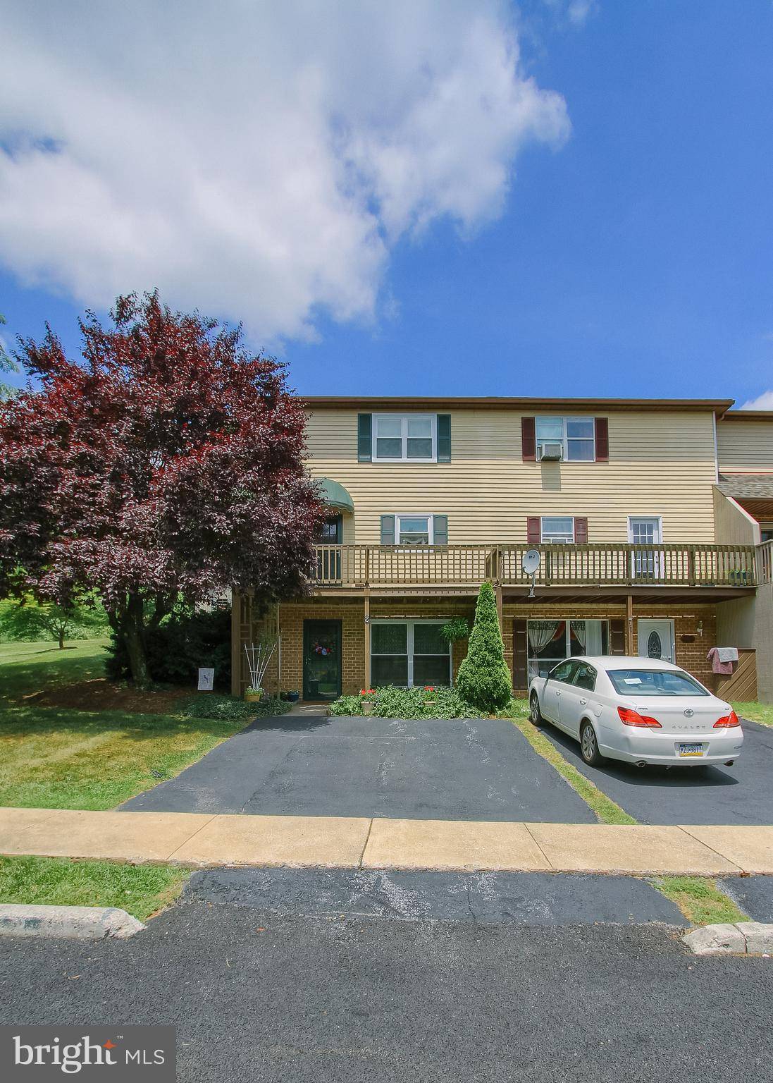 Mechanicsburg, PA 17055,2 DARTMOUTH CT