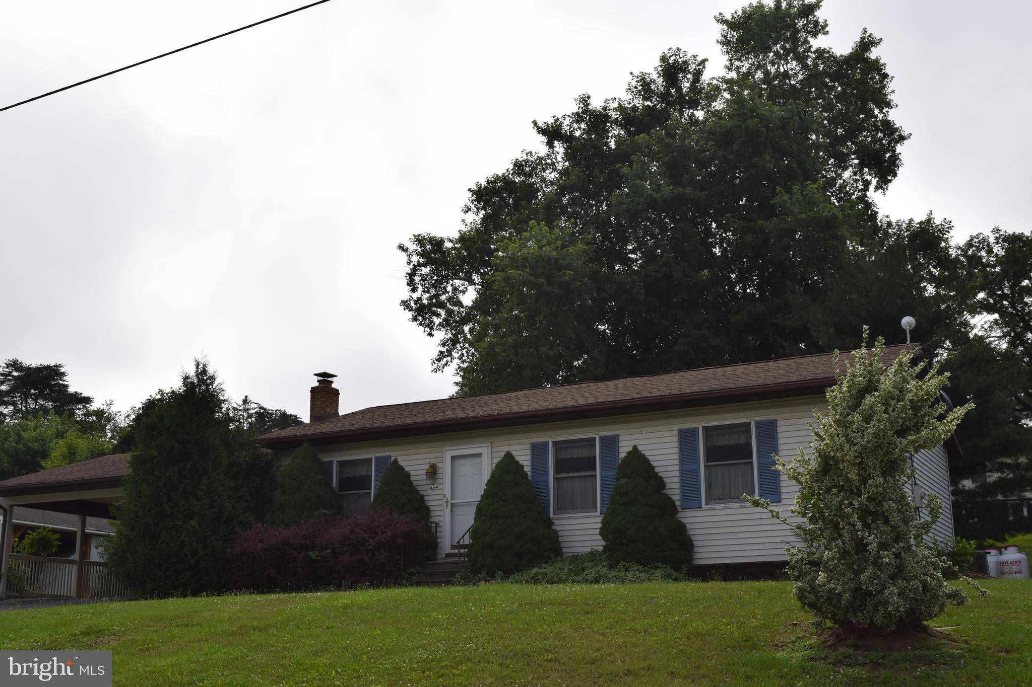 Berkeley Springs, WV 25411,674 HARRISON AVENUE