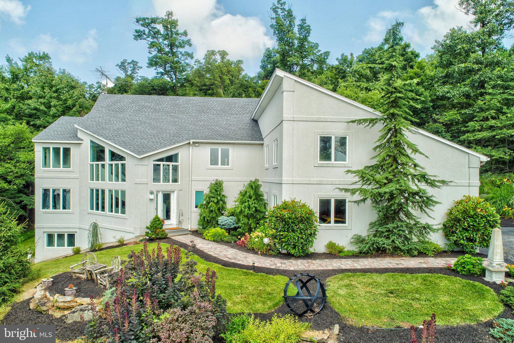 Hellam, PA 17406,425 SCOUT RIDGE LN