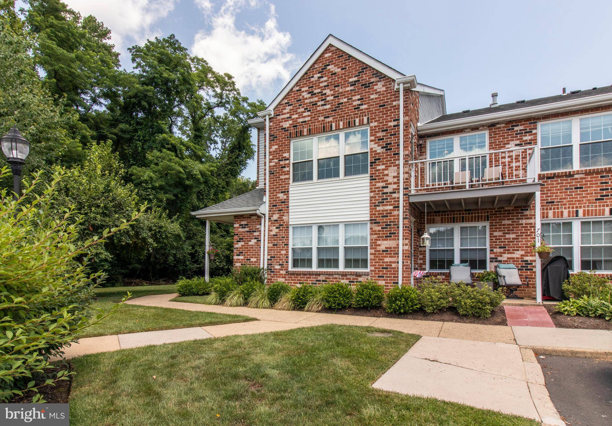 Elkins Park, PA 19027,702 VALLEY GLEN RD #275