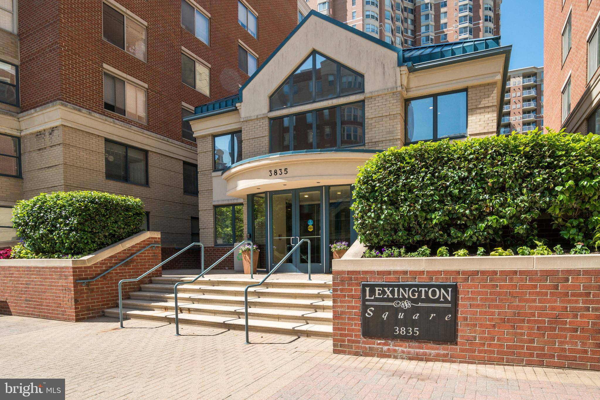 Arlington, VA 22203,3835 9TH ST N #206E