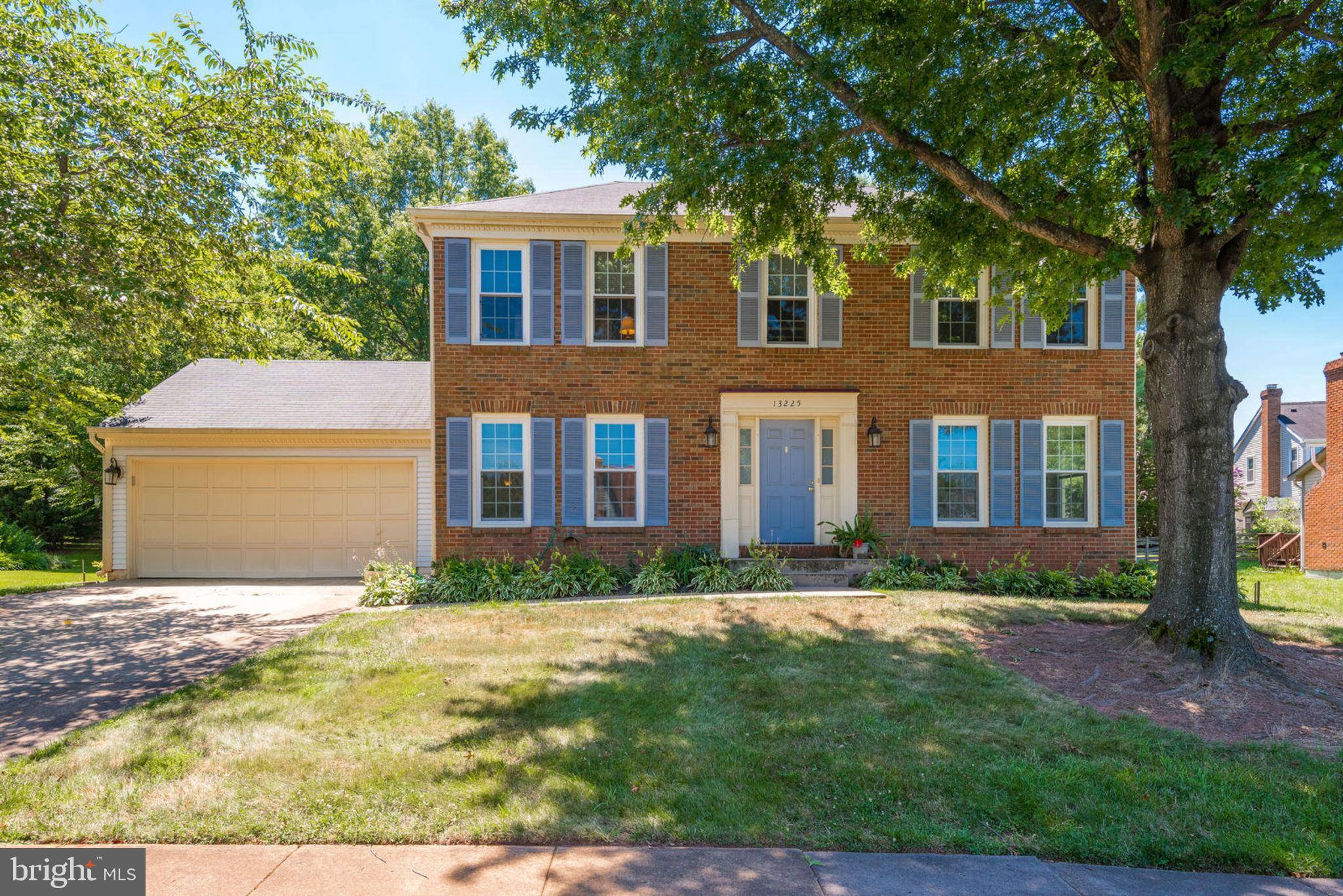 Herndon, VA 20171,13225 CAROLINE CT